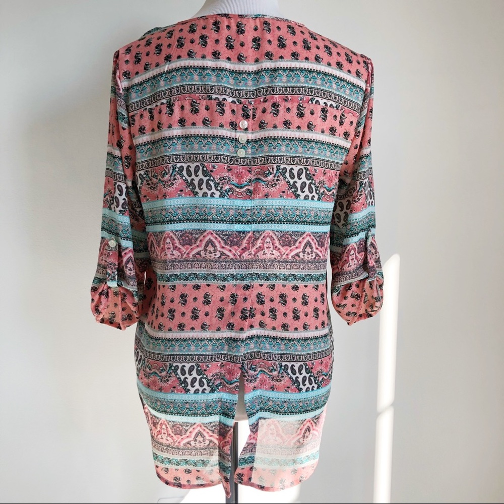 Pink Republic Women’s Salmon Turquoise Print Paisley Boho Flowy Top, size Medium - Picture 5 of 16